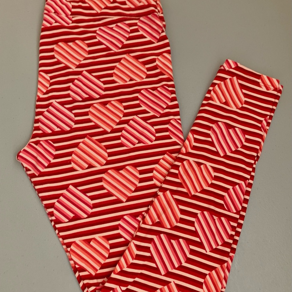 LuLaRoe Red and Pink Heart Leggings